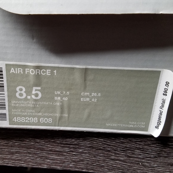 Nike Red Air Force One Size 8.5 - Picture 4 of 7